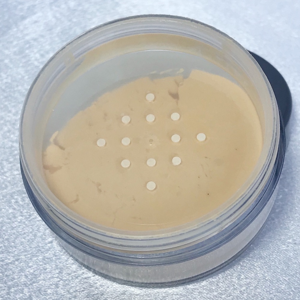 🆕Morphe Banana Powder🆕 - Picture 3 of 4